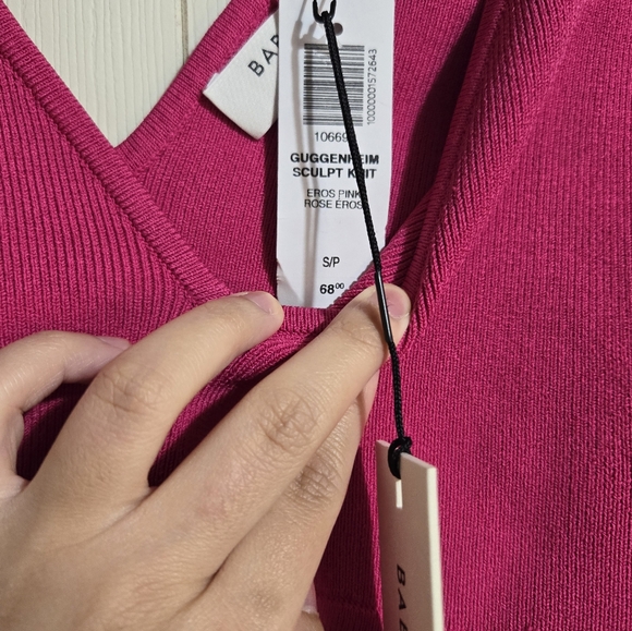 *nwt* guggenheim sculpt knit tank - Picture 2 of 4